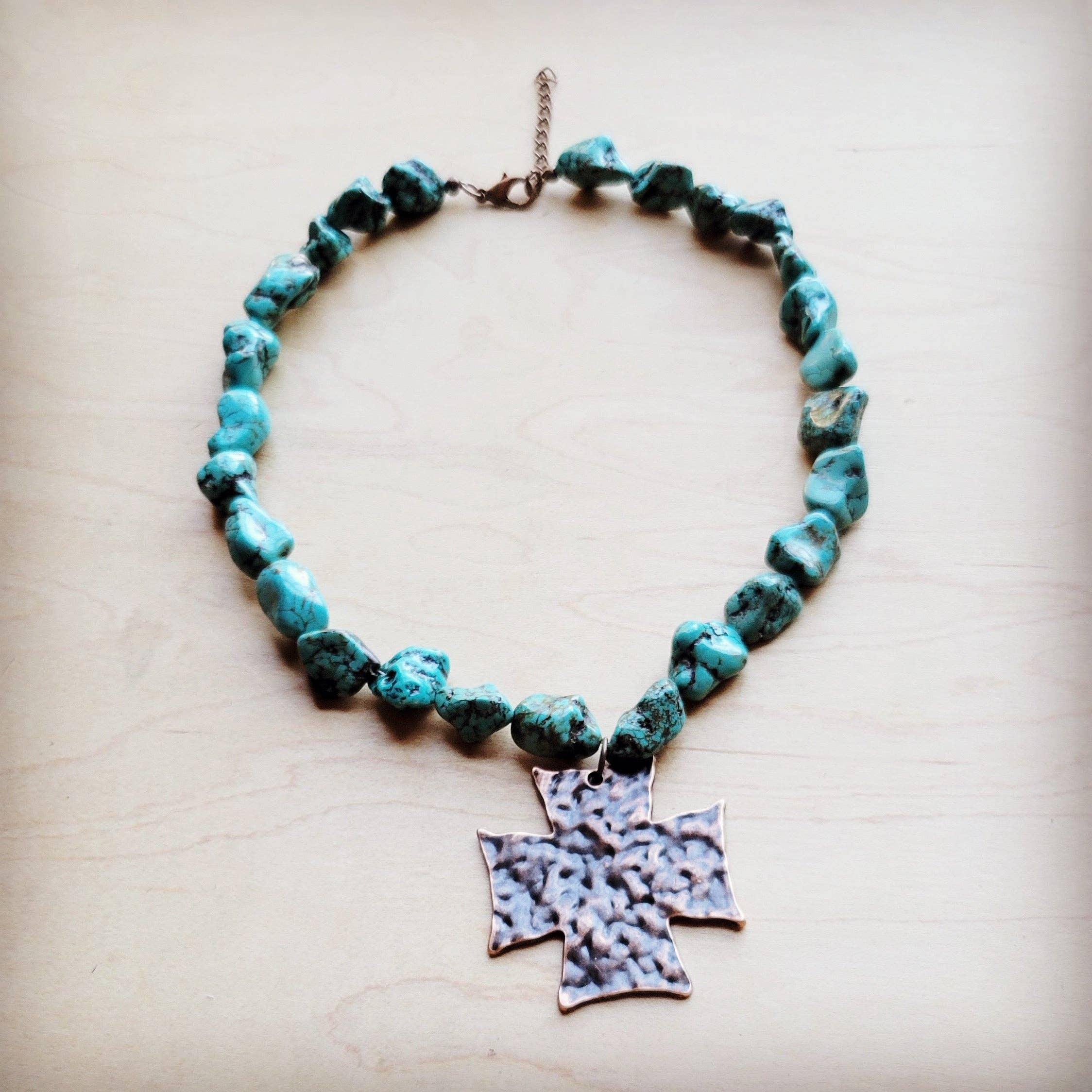 Chunky Blue Green Turquoise Collar Necklace w/ Cross Pendant 259u