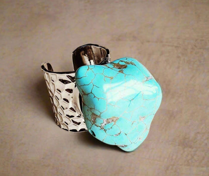 **Turquoise Chunk on Cuff Ring 012o