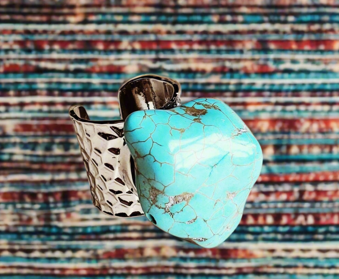 **Turquoise Chunk on Cuff Ring 012o